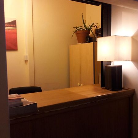 London Olympus Hotel Nirvana Ngoại thất bức ảnh
