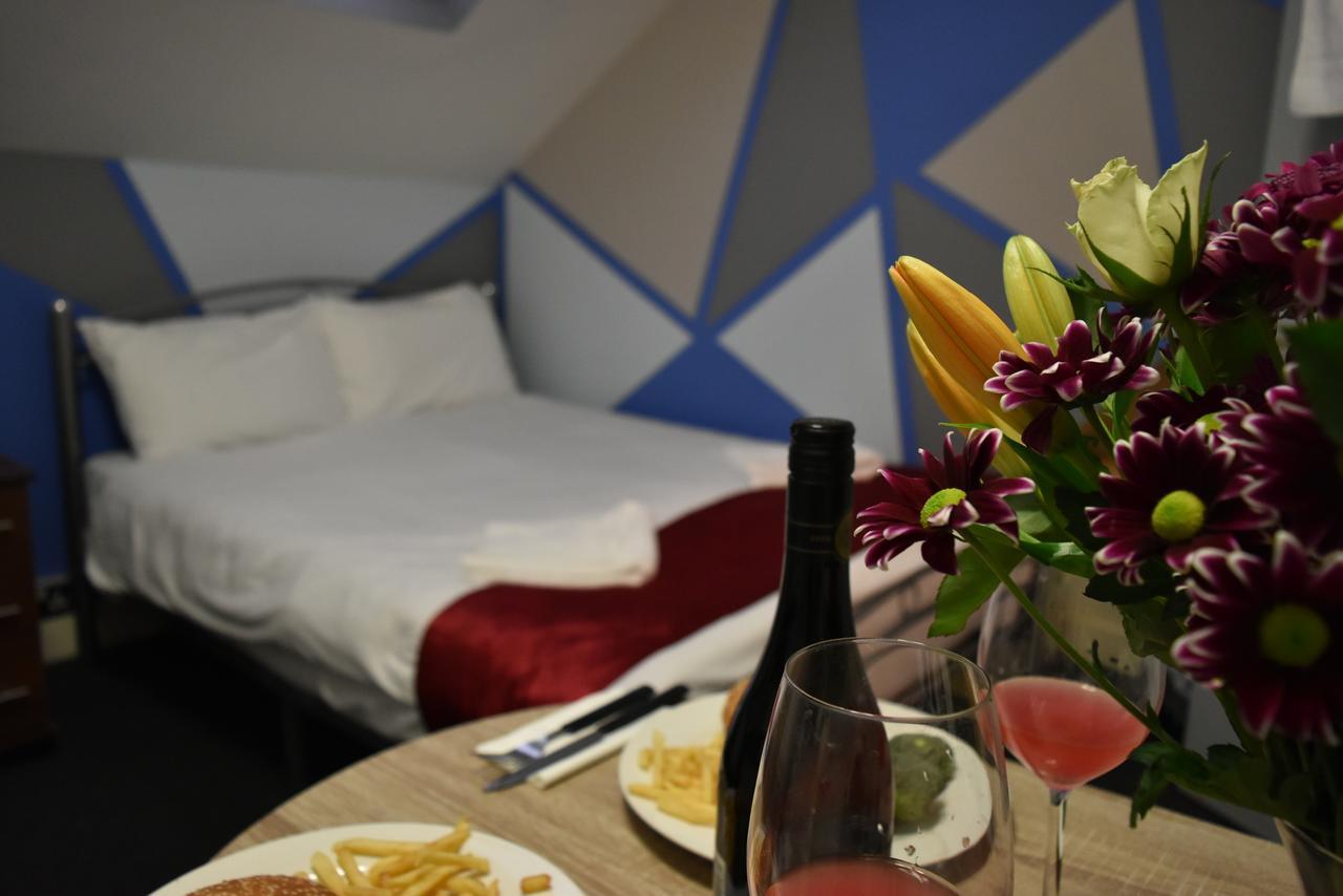 London Olympus Hotel Nirvana Ngoại thất bức ảnh