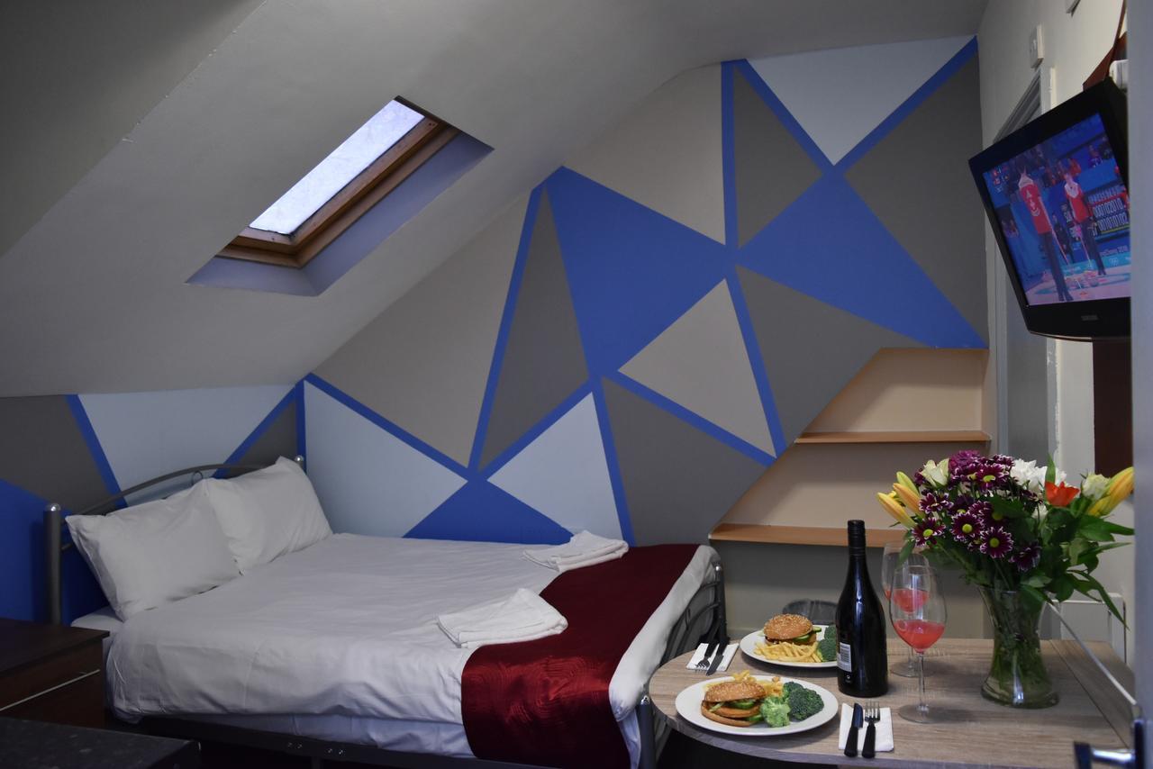 London Olympus Hotel Nirvana Ngoại thất bức ảnh